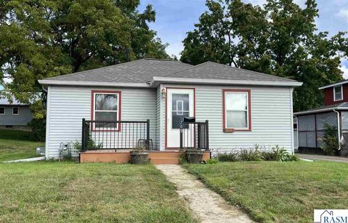 709 11th Avenue North, St. James, MN, 56081 | Card Image