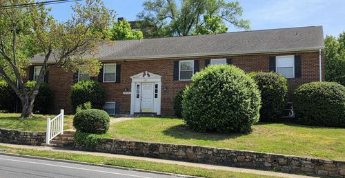 1-301 E Cleveland Ave, Vinton, VA, 24179 | Card Image
