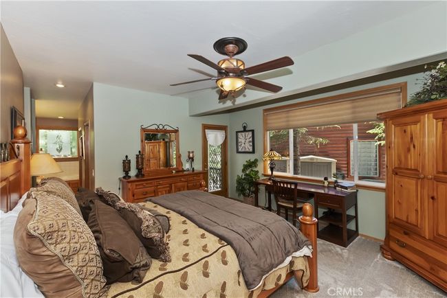 375 Meadow Cir N, House other with 4 bedrooms, 3 bathrooms and 2 parking in Big Bear Lake CA | Image 27