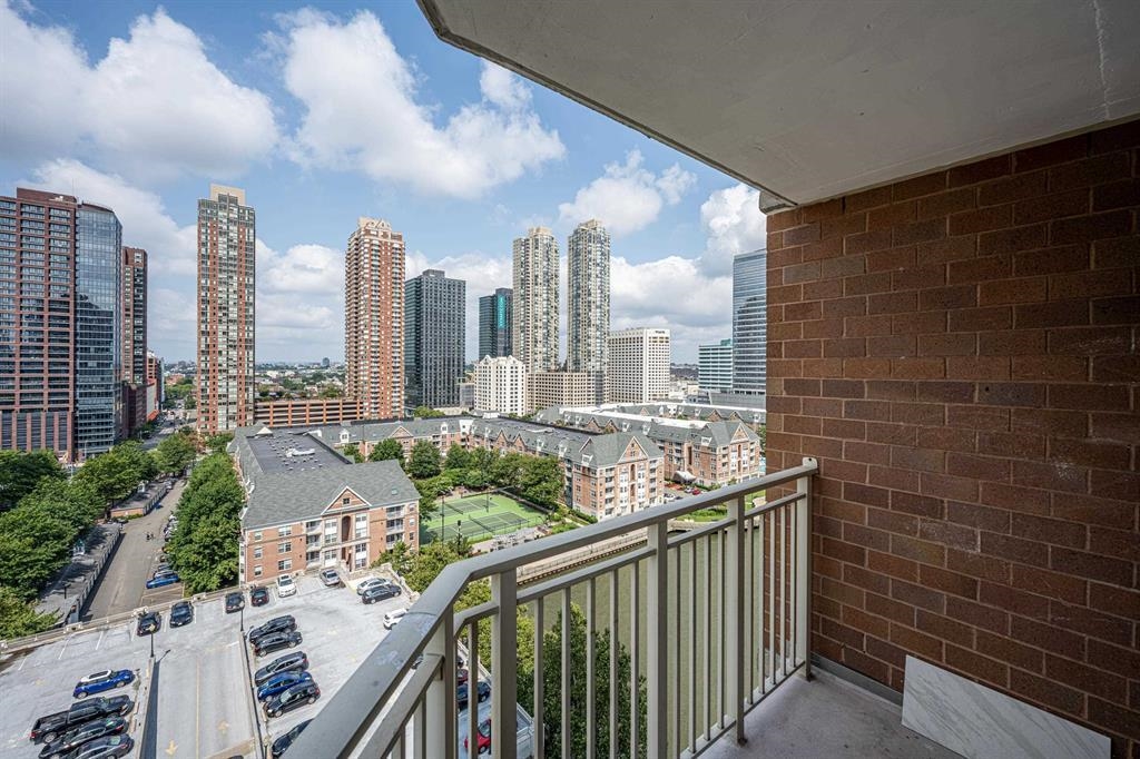 Residential Lease in JC, Downtown