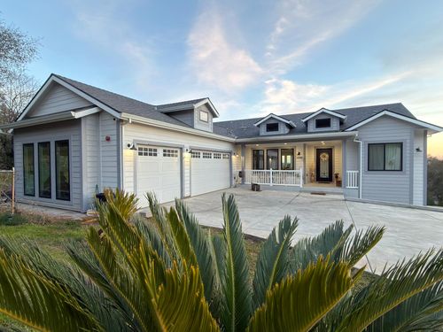 11260 Scofield Way, Auburn, CA, 95603-9526 | Card Image