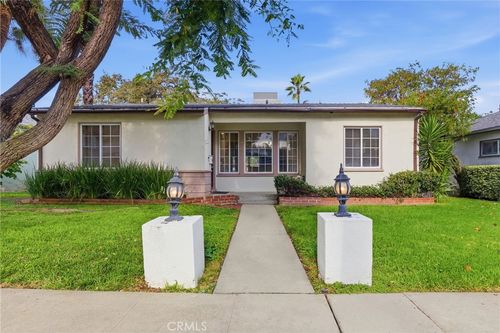 16753 Magnolia Blvd, Encino, CA, 91436-1071 | Card Image