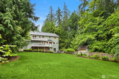 7045 Ne Baker Hill Rd, Bainbridge Island, WA, 98110-2013 | Card Image