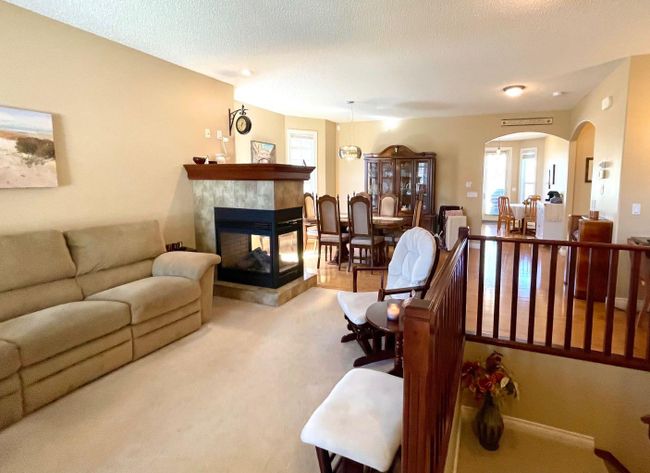 1909 Riverside Drive Nw, Home with 2 bedrooms, 2 bathrooms and 4 parking in High River AB | Image 7