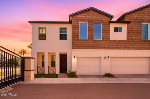 120-3030 N 38th St, Phoenix, AZ, 85018-7075 | Card Image