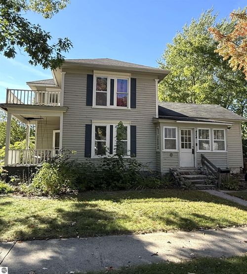 424 S Kinney Ave, Mt. Pleasant, MI, 48858-2709 | Card Image