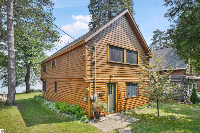 8123 S Rustic Dr, House other with 3 bedrooms, 2 bathrooms and null parking in Cedar MI | Image 27