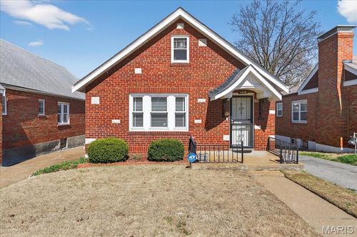 1719 Veronica Ave, Saint Louis, MO, 63147-1443 | Card Image