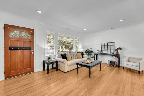 838 Quail Dr, Charleston, SC, 29412-4808 | Card Image