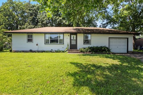 1600 Spring St, Hastings, MN, 55033-3040 | Card Image