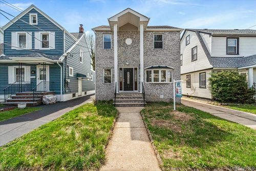 90-34 205th St, Jamaica, NY, 11423-2731 | Card Image