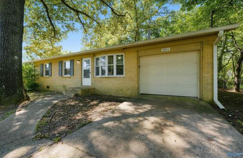 3311 Delia Ln Nw, Huntsville, AL, 35810-2919 | Card Image
