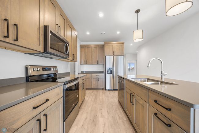 Kitchen | Image 12