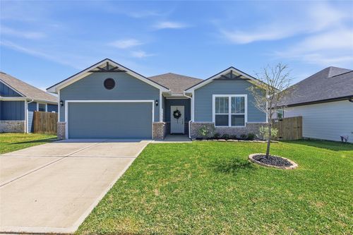 2420 Lightfoot Ln, Bryan, TX, 77803-1915 | Card Image