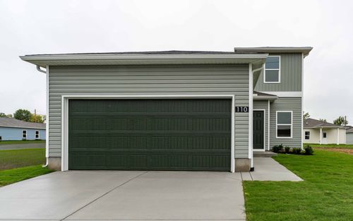 110 Philips Dr, Manchester, TN, 37355-2745 | Card Image