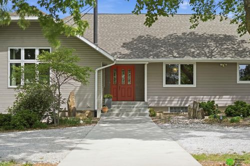 17879 S 68th St, Hickman, NE, 68372-7057 | Card Image