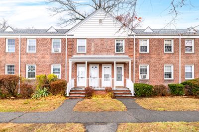 APT-1H - 2475 Summer Street, Condo with 1 bedrooms, 1 bathrooms and 1 parking in Stamford CT | Image 1