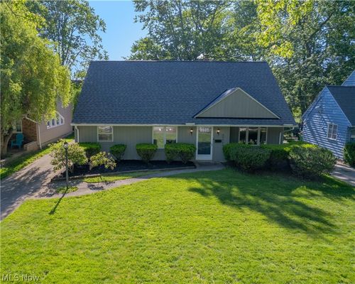 25524 Chatworth Dr, Euclid, OH, 44117-1844 | Card Image