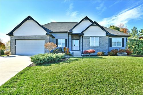 150 Cedars Dr, Poland, OH, 44514-5845 | Card Image