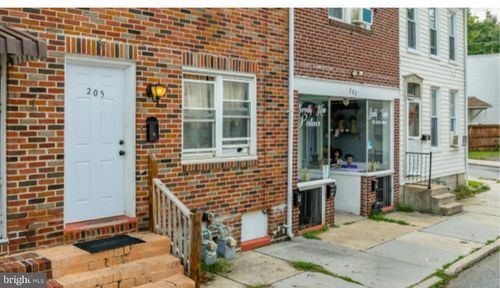 203 Park Pl, YORK, PA, 17401-3067 | Card Image