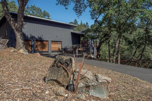 200 Hidden Creek Drive, Auburn, CA, 95603 | Card Image