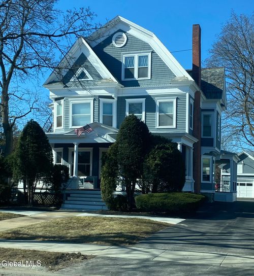 462 Glen St, Glens Falls, NY, 12801-3196 | Card Image