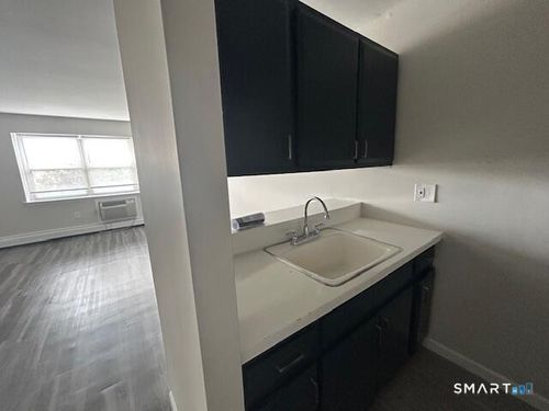 2j-40-2 Prospect Avenue, Norwalk, CT, 06850 | Card Image