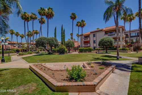 330-17404 N 99th Ave, Sun City, AZ, 85373-2019 | Card Image