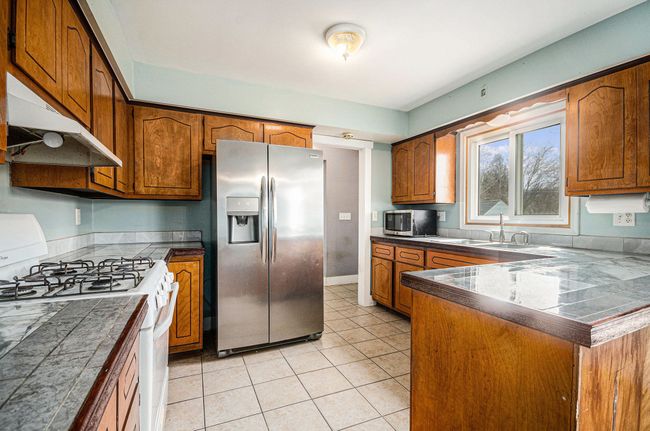 8100 Russell St, House other with 3 bedrooms, 2 bathrooms and null parking in Shelby Twp MI | Image 11