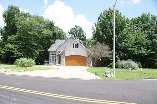 10 Anemone Road, Lake Ozark, MO, 65049 | Card Image