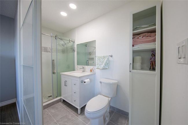 56 Raleigh Crt, House other with 3 bedrooms, 3 bathrooms and 2 parking in Hamilton ON | Image 22