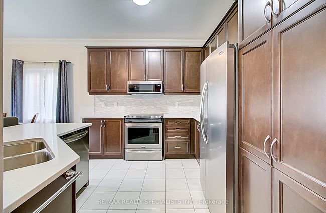 14 Alamode Rd, Condo with 3 bedrooms, 3 bathrooms and 2 parking in Brampton ON | Image 9