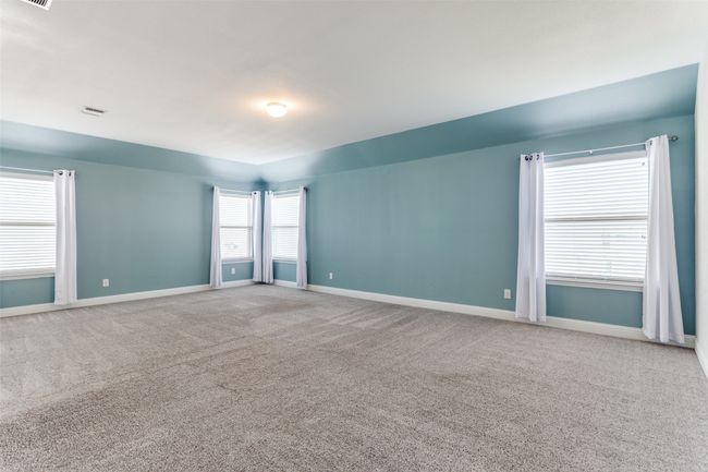 View of carpeted empty room | Image 20