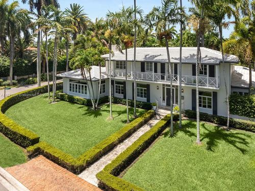 2500 Lake Ave, Miami Beach, FL, 33140-4229 | Card Image
