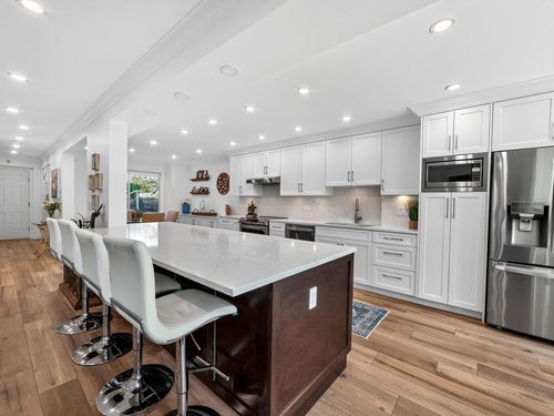 29-72 Jamieson Crt, New Westminster, BC, V3L5R6 | Card Image