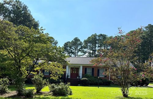 332 Ridge Rd, Cheraw, SC, 29520-6313 | Card Image