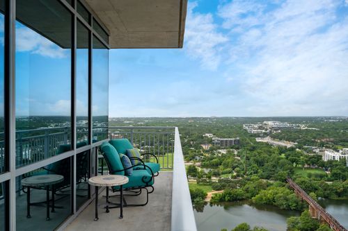 2802-222 West Avenue, Austin, TX, 78701 | Card Image