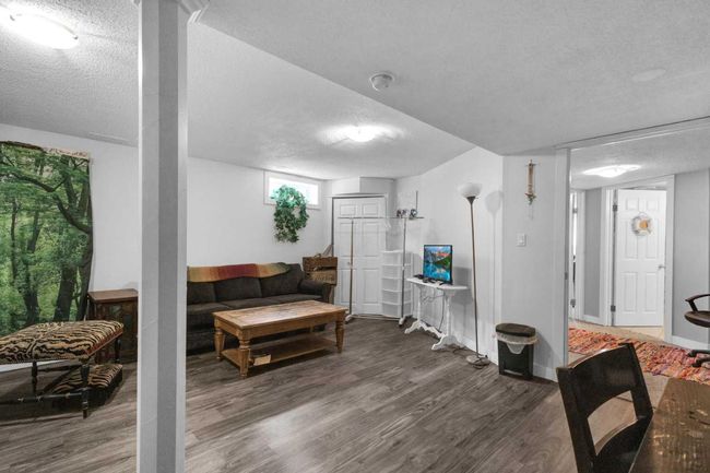 28 45 Street Crescent, Home with 4 bedrooms, 2 bathrooms and 2 parking in Sylvan Lake AB | Image 15