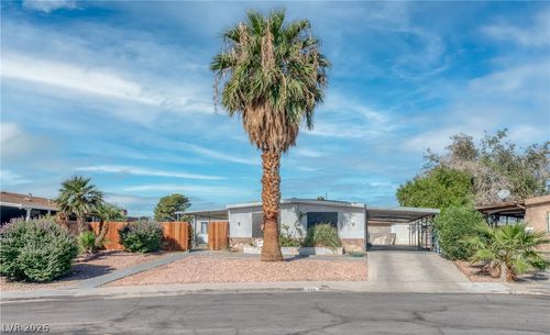 111 Sir Arthur Dr, Las Vegas, NV, 89110-4813 | Card Image