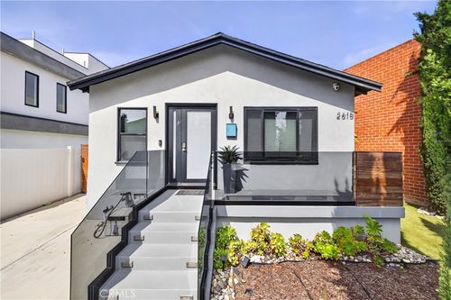 2615 Clyde, Los Angeles, CA, 90016 | Card Image