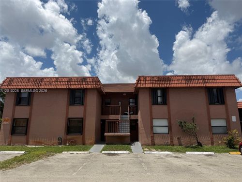 56-24-6540 W 27th Ct, Hialeah, FL, 33016-2860 | Card Image