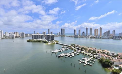 2605-7000 Island Blvd, Aventura, FL, 33160-2405 | Card Image