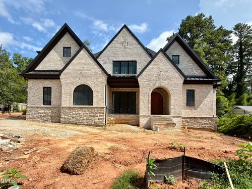 3422 Redbud Ln, Raleigh, NC, 27607-6833 | Card Image