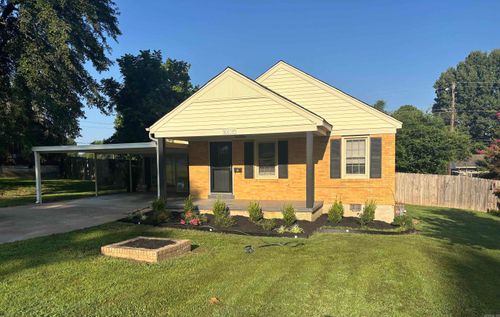 1918 Hillcrest Dr, Paragould, AR, 72450-4068 | Card Image