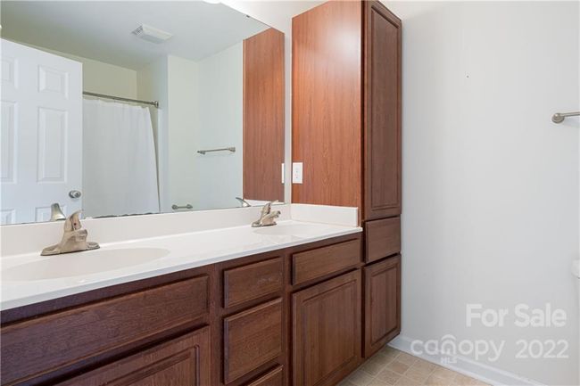 33 Amersham Ln, Townhouse with 3 bedrooms, 3 bathrooms and null parking in Fletcher NC | Image 20
