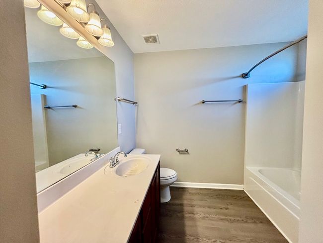 Full Primary bath with LVP flooring | Image 10