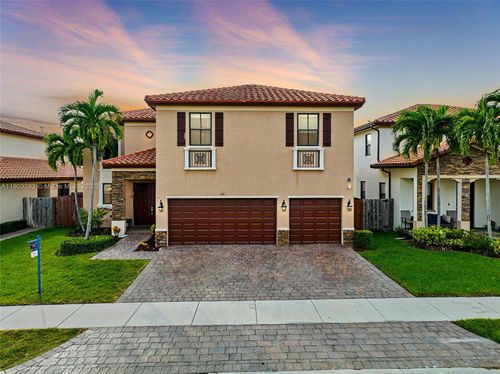174 Se 35th Ave, Homestead, FL, 33033-7478 | Card Image