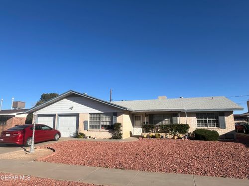 2424 Kilmarnock Dr, El Paso, TX, 79925-6018 | Card Image