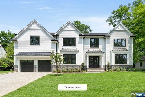 22 Northwood Ave, Demarest, NJ, 07627-1628 | Card Image