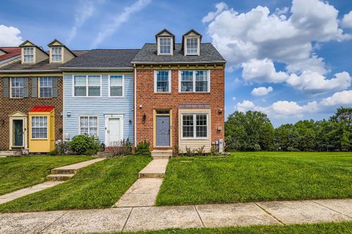 2401 Kevsway Ct, WINDSOR MILL, MD, 21244-8041 | Card Image